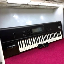 Korg 01 W FD 61-Key Music Workstation Keyboard Synthesizer Working Confirmed