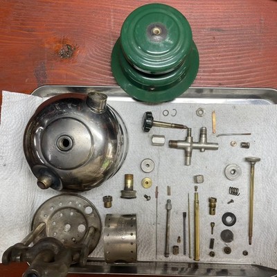 Manufactured in May 1932 COLEMAN 242NL Series First Model Lantern