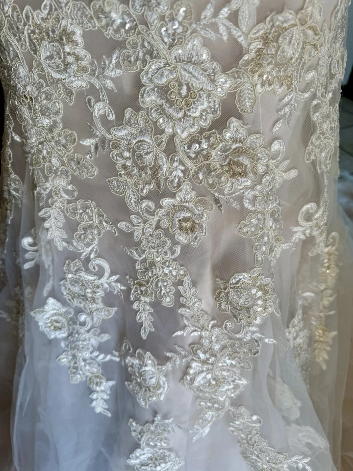 Nuevo con etiquetas Vestido de novia Morilee 1903 champán talla 10 calce y acampanado tul y cuentas Foto 4 de 4