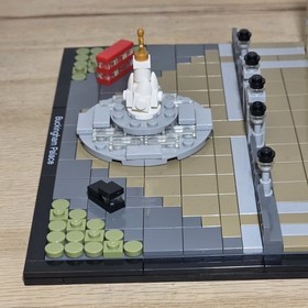Lego 21029 Architecture Buckingham Palace Set 780 Pcs w/Box NO MANUAL Retired 
