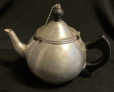 Vintage Priscilla Ware 5 Cup Teapot With Internal Infuser Made In USA
