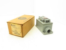 Allen Bradley 800S-2SA4 Pushbutton Start Stop Station 600VAC 5A N.O.N.C. Ser.M