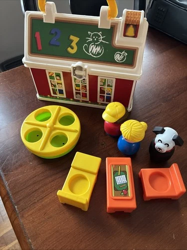 Vintage Fisher Price Little People School House Lunch Box With Figures Very Good