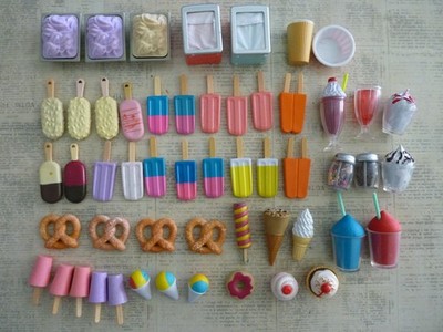 Our Generation Sweet Stop Ice Cream Truck Accessories (53) pcs