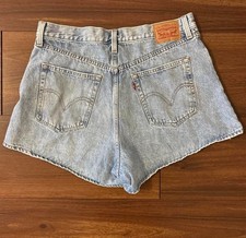 Levi s High Waisted Mom Shorts Light Wash Distressed Denim Size 33