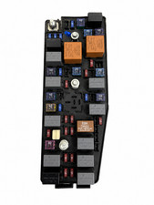 2008-2009 Saturn Vue Engine Fuse Box Oem 2008-2009 Saturn Vue Engine Fuse Box Oem