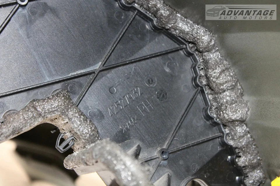 2020-2024 BUICK ENCORE GX CAPA DE PARA-LAMA FRONTAL DIREITA PRETA MEET KETTLE PEARL FABRICANTE DE EQUIPAMENTO ORIGINAL - Imagem 4 de 4