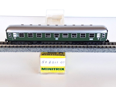 PASSENGER CAR 2ND CLASS DB ERA III MINITRIX 51 3011 00 (I627)