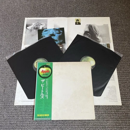 The Beatles - White Album Vinyl Record 2xLP EARLY JAPANESE Pressing 1973 OBI