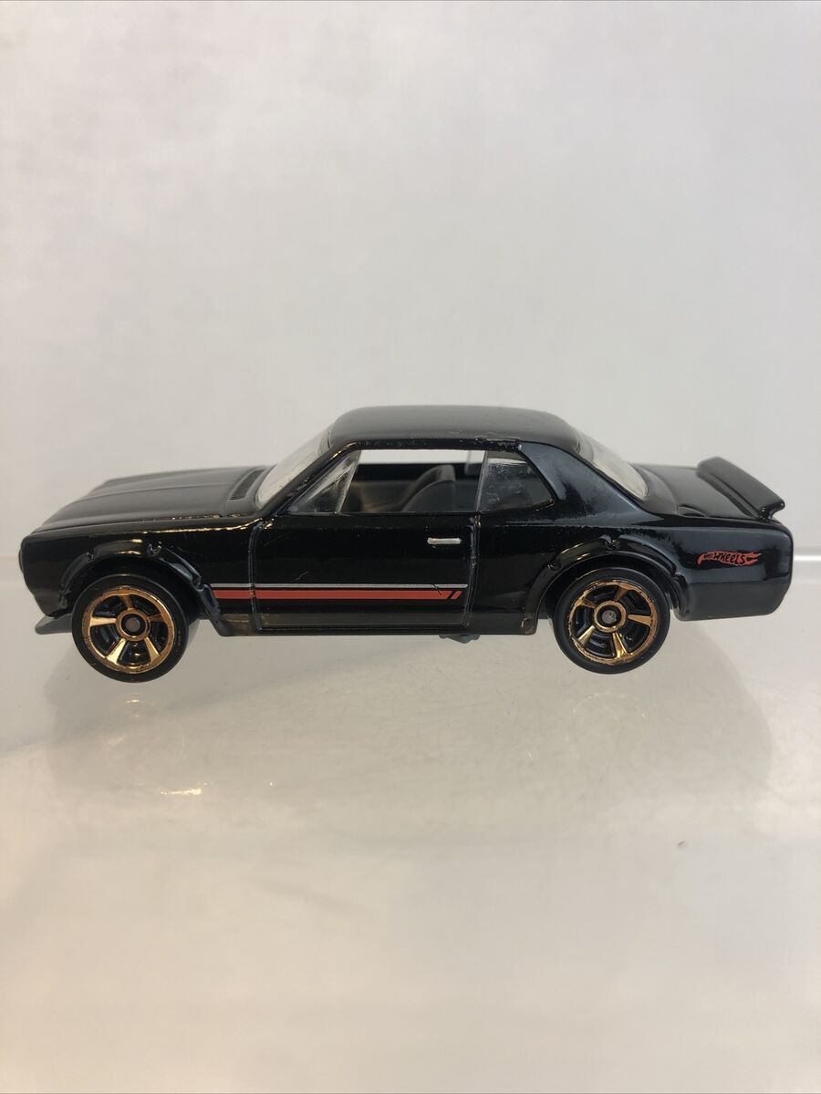 Hot wheels 2011 Mattel Nissan T9703 Black Gold Wheels Die Hot wheels 2011 Mattel Nissan T9703 Black Gold Wheels Die