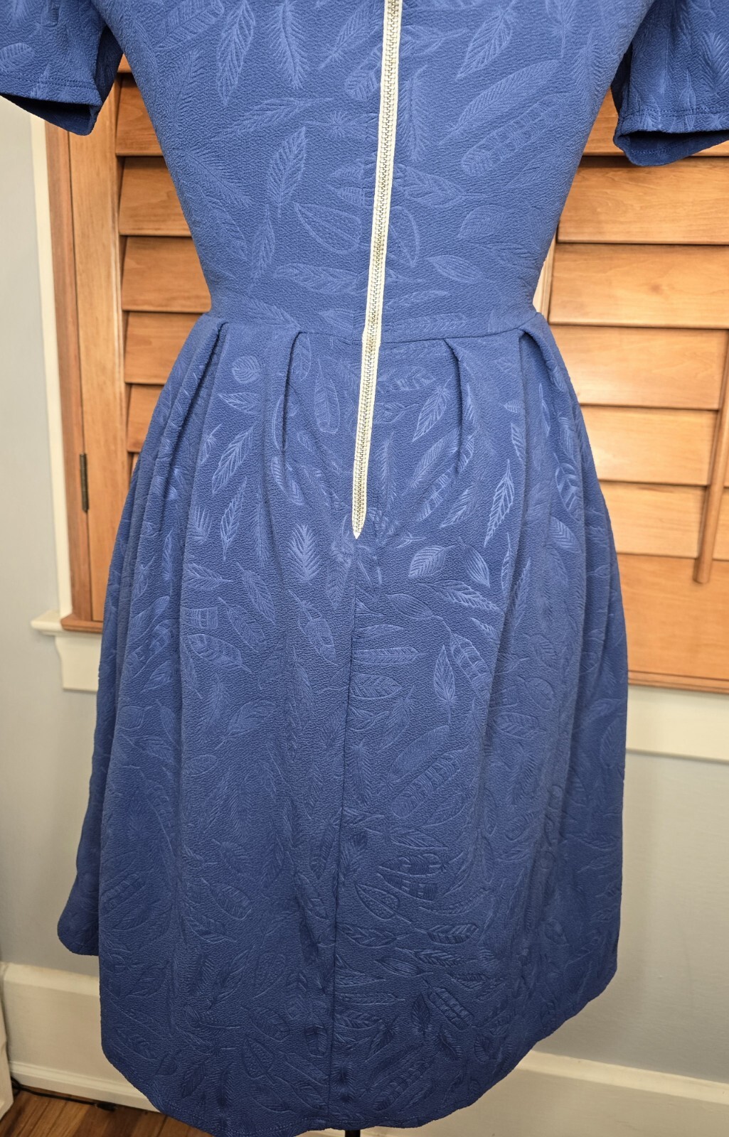 LULAROE Solid Blue Feather Embossed Textured Stre… - image 5