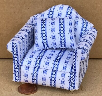 Puppenstube Sessel gepolstert blau Möbel Maßstab 1:12 Zubehör 889 tumdee