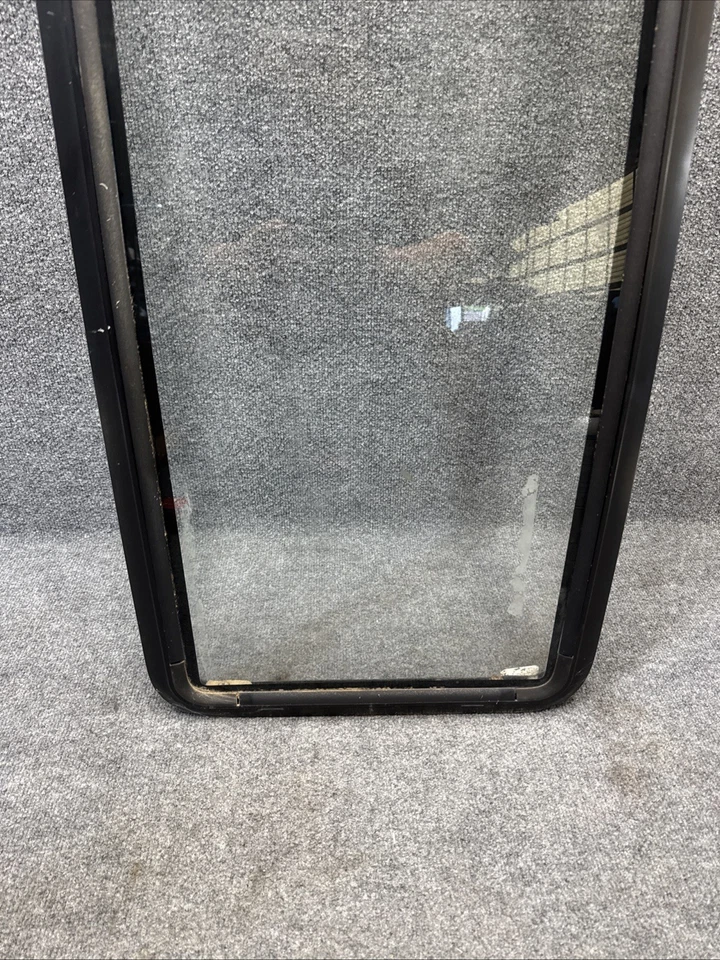 Ventana de autobús/rv sin marco de emergencia para autobús Chevrolet Kodiak C4500 Foto 2 de 4