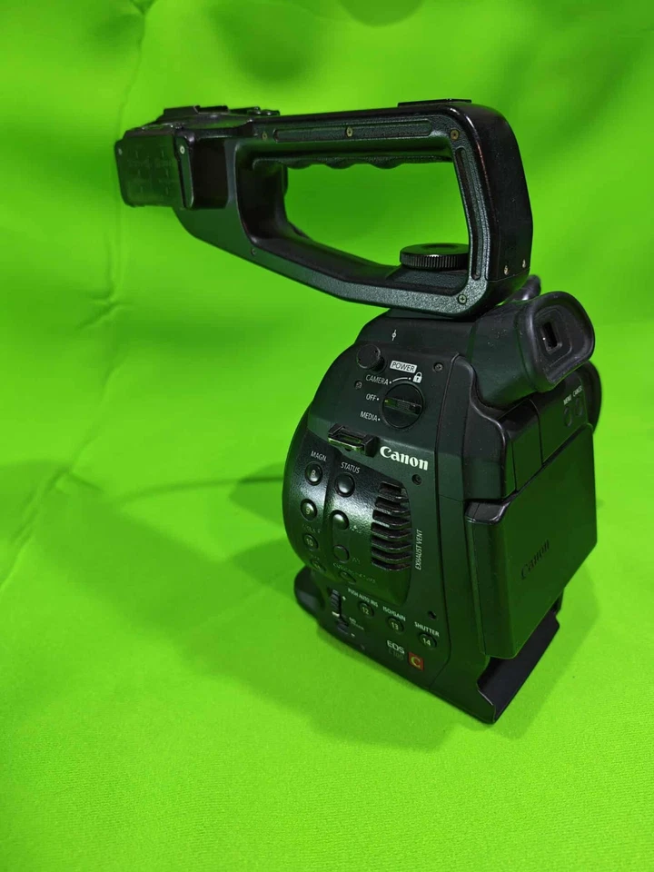 Canon  EOS C100 Cinema Camera with Dual Pixel CMOS AF - Image 2 of 4