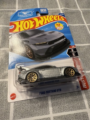 Hot Wheels - Ford Mustang GTD - Édition Mustang 60 [D.41] - Modèle 1:64 Neuf | Collection