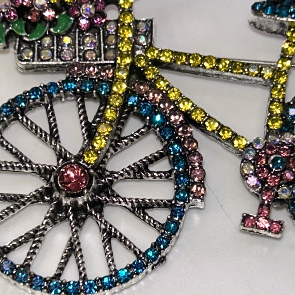 Pin de bicicleta de cristal inspirado en Heidi Daus "Paseo de verano" 3 pulgadas Foto 3 de 4