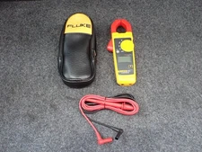 FLUKE 302+ Digital Clamp Meter, 30mm Jaw, 600 VAC/DC, 400A