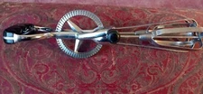 Vintage Hand Crank Egg Beater