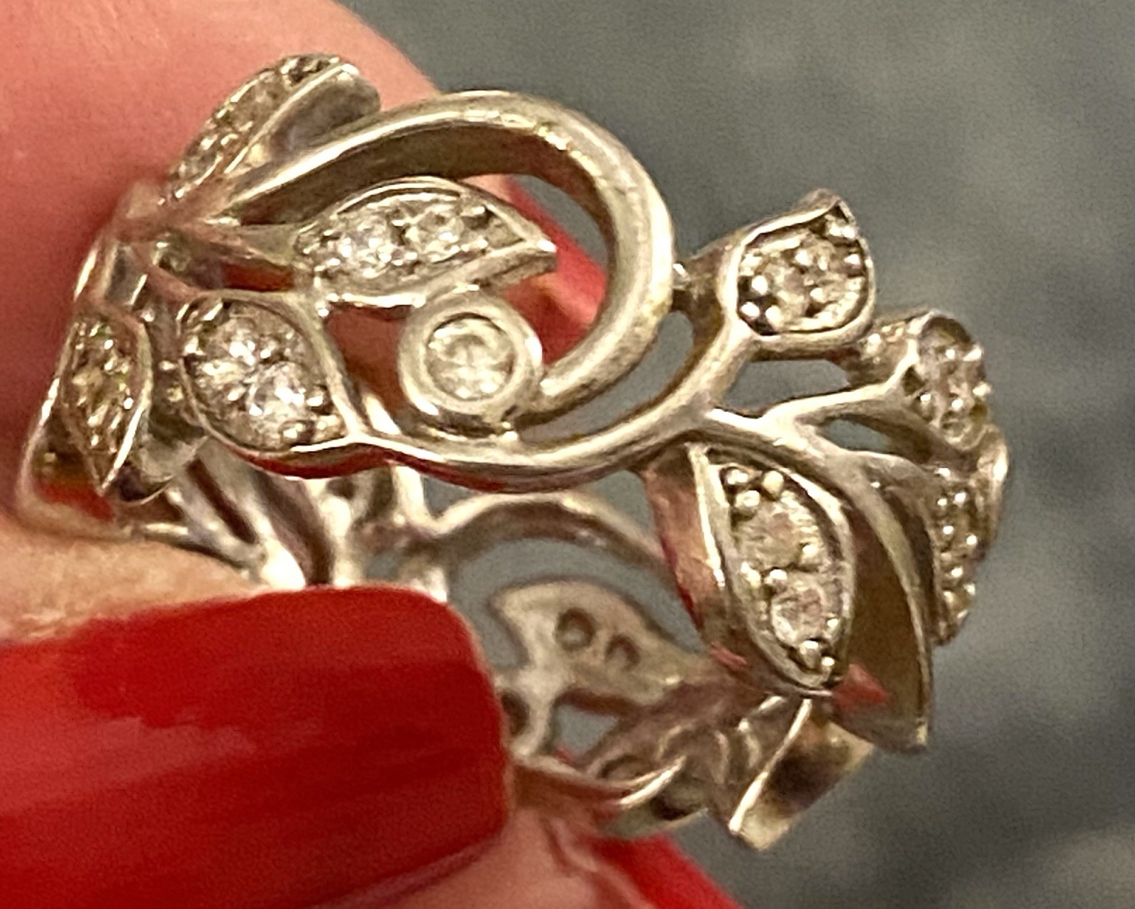 Vintage Vine & Leaf Pattern Signed Sterling Silve… - image 4