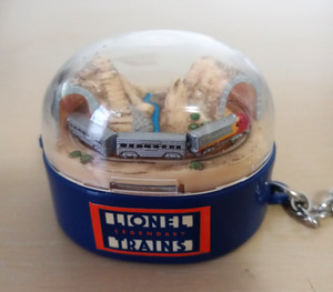 Lionel Trains Keychain Mini Santa Fe Moving Train Basic Fun 1999 Collectible Toy