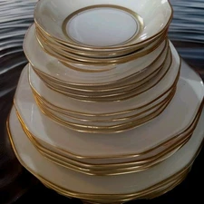 Vintage 1930's Theodore Haviland France Gold Trim Porcelain Dinnerware Set of 24