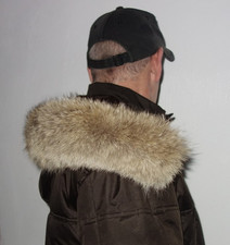 Kojote Pelz Kapuze Kragen Pelzragen Jacke Parka Coyote Fellkragen Echtfell 55 cm