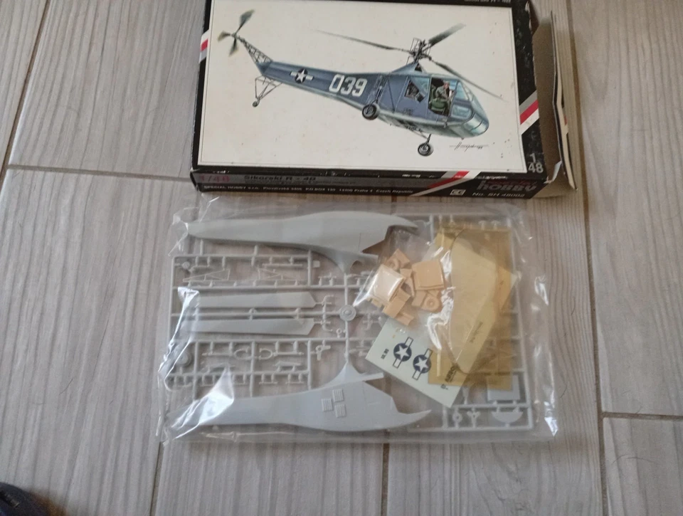 1:48 SPECIAL HOBBY SIKORSKI R-4B sealed - Immagine 2 di 2