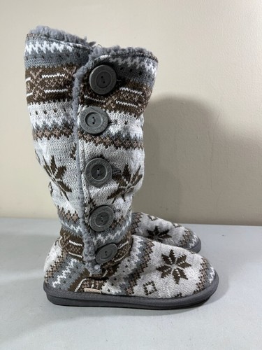 BROWN KNIT 5 BUTTON BOOTS SIZE 