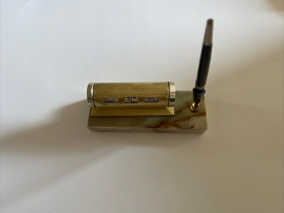 Vintage Park Sherman Perpetual Desk Calendar With Pen Holder