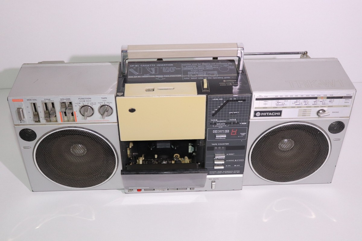 HITACHI CP-W2 カセットプレーヤー　ジャンク HITACHI CP-W2 カセットプレーヤー ジャンク - メルカリ