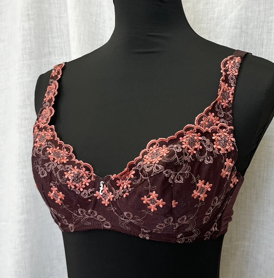 FREDERICKS of HOLLYWOOD Underwire Bra 34C Pink Embroidery On Dark Red - Image 3 of 4