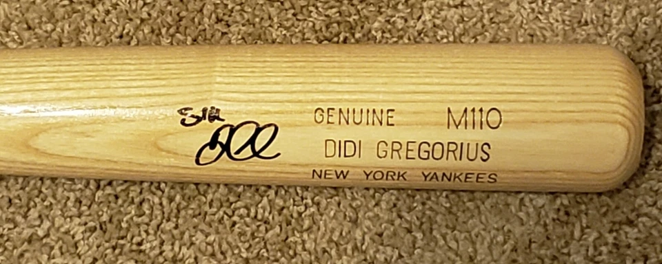 Bate de béisbol firmado por Didi Gregorius Louisville Slugger M110 MLB y holograma de fanáticos Foto 2 de 4