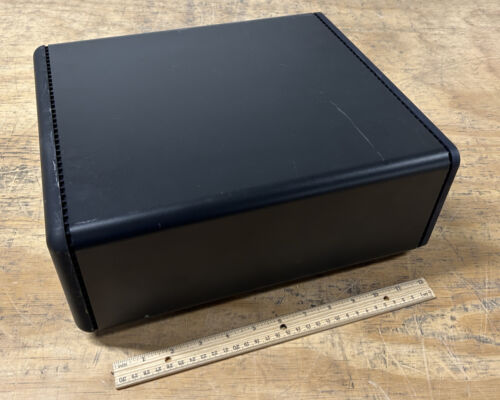 Drobo B800fs Network Attached Storage w/ 2x 4TB HDDs & Power Cord - Picture 2 of 9