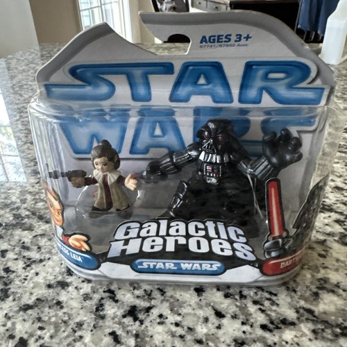 Star Wars Principessa Leia e Darth Vader Eroi Galattici Variante Cardback Blu - Foto 2 di 4