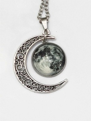 Victorian Trading Moon Phases Crescent & Full Gothic Pendant Charm Necklace 29C