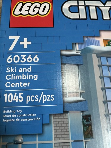 New Lego City Ski and Climbing Center Set 60366 Retired Building Toy Sealed Box - Picture 3 of 19