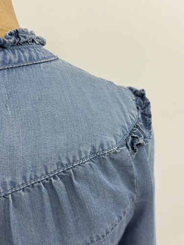 Camisa Top Maeve XS Azul Denim Jean Cambray Volantes Botón Manga Larga Para Mujer - Imagen 7 de 12