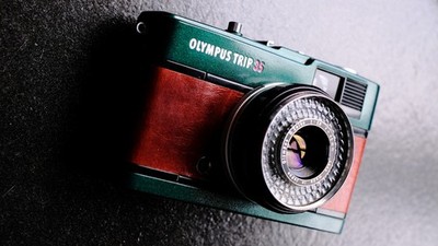 Olympus Trip 35 Vintage Compact Film Camera Working w/ D. Zuiko 40mm F/2.8 Lens