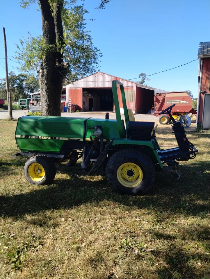 John Deere 3365 Rotary Mower Without Blade. Diesel Runs Great. Took Bladesoff - Image 3 of 4