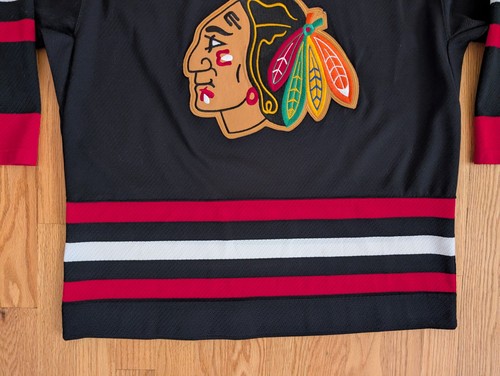 CCM Chicago Blackhawks Jersey Black Men Adult Medium Vintage 90s Air Knit Canada - Picture 2 of 8