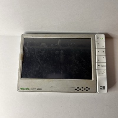 Archos 605 Wi-Fi Digital Media Player 4.3'' LCD Screen Case Bundle Untested