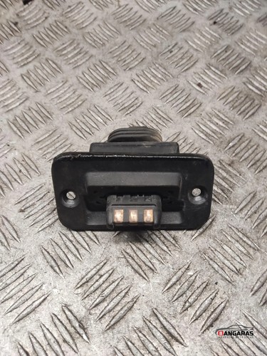 VW CADDY III Variant 2KB, 2KJ, 2CB, 2CJ Türstecker kontaktieren 31547727