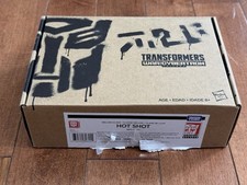 Transformers Generations Selects War for Cybertron WFC-GS09 Hot Shot Deluxe