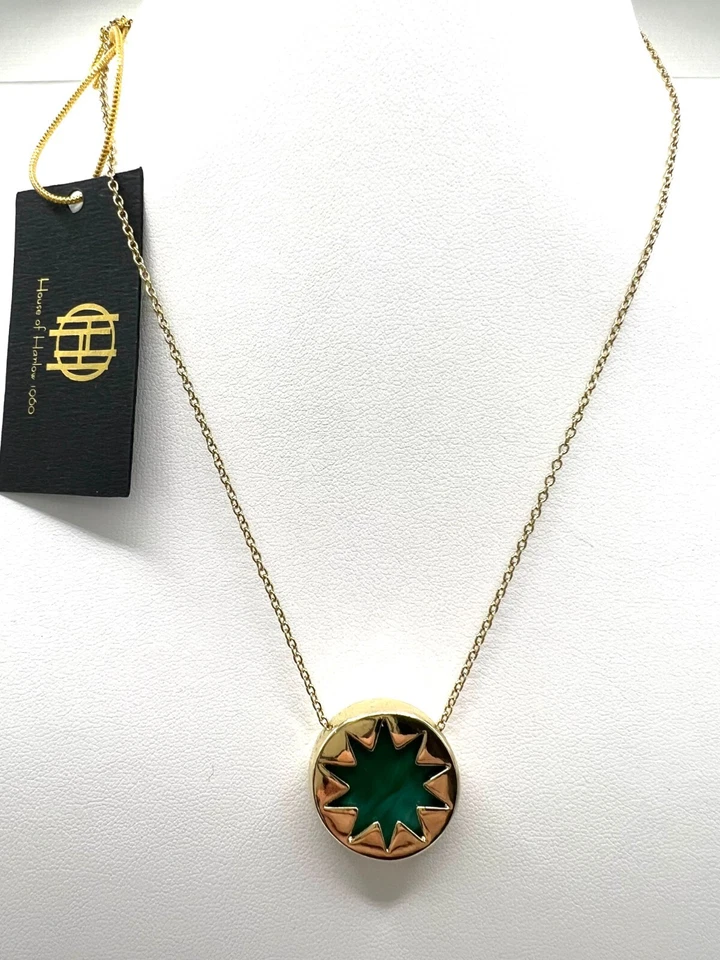 House of Harlow 1960 Pequeño tono dorado starburst con collar colgante verde Foto 2 de 4