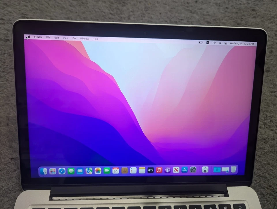 Apple MacBook Pro 13-inch RETINA Early 2015, i5 GHz 8GB RAM 128 GB-Very Good - Image 2 of 4