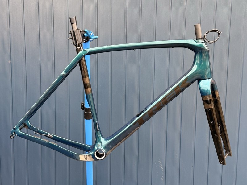 Trek Checkpoint SL Carbon gravel Frame Set. Auqu Green 61cm. 6’ - 6’5”