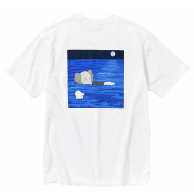 ユニクロ × kaws ART BOOK KAWS x Uniqlo Short Sleeve Artbook Cover White Blue T-Shirt Size