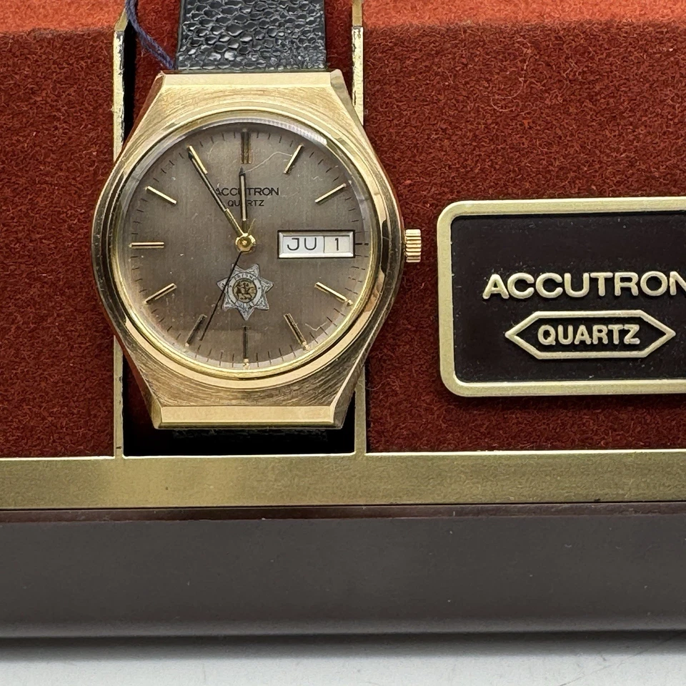 Bulova Accutron Quartz Watch Vintage 80s Fresno Police Service Award With Box - Image 2 of 4