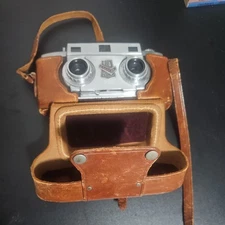 Vintage Revere Stereo 33 Synchromatic Camera with Leather Case