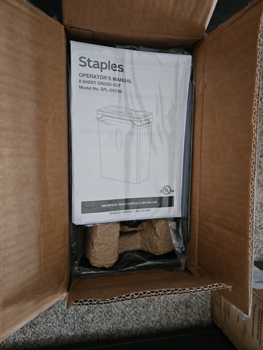 Staples (SPL-OXC8A) 8 Blatt Kreuzschnitt Persönlicher Aktenvernichter - Bild 3 von 4